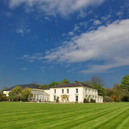 Hotel Castle Grove 4*