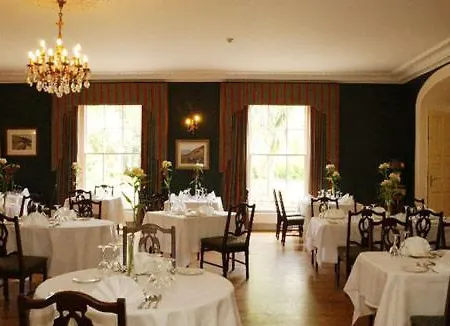Castle Grove Hotel