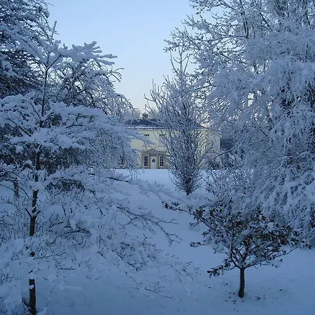 Castle Grove Szálloda
