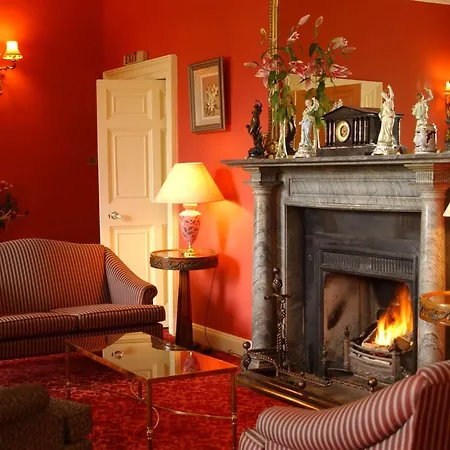 Castle Grove Hotel