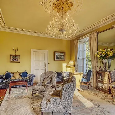 Hotel Castle Grove