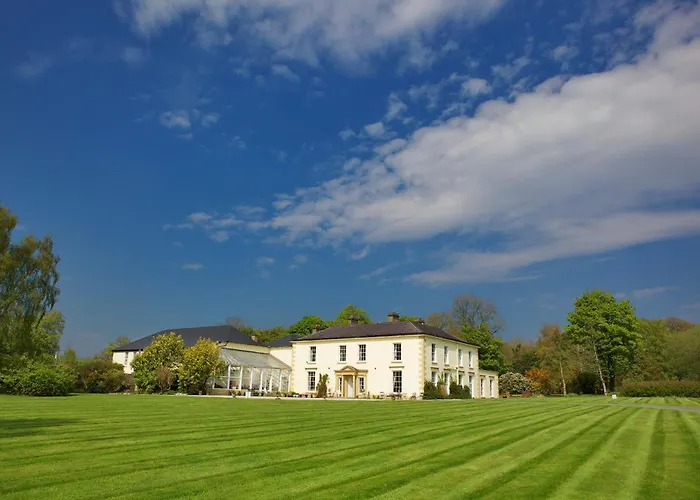 Hotel Castle Grove 4*